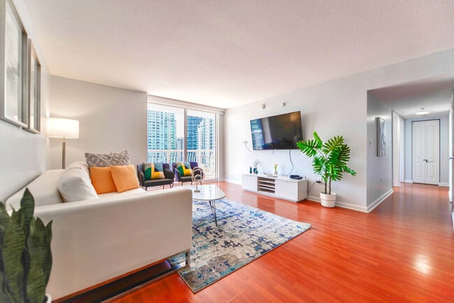 Photo - 1 SE 12th St Unit FL29-ID1022202P