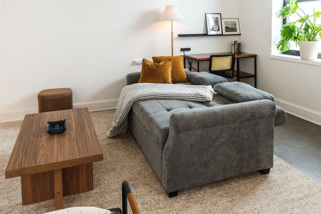 Photo - 758 N Broadway Unit SI ID1379068P