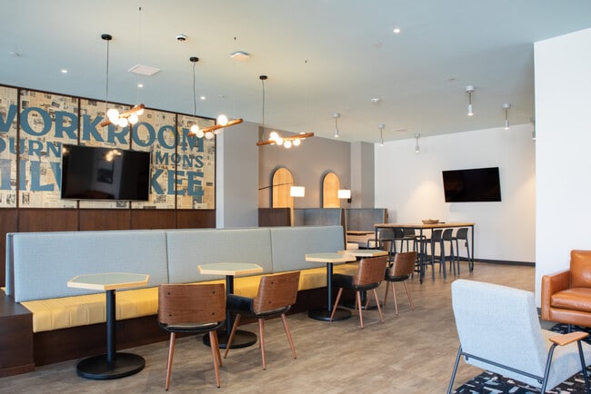 Photo - 333 W State St Unit SI ID1379056P