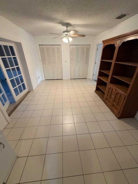 Photo - 1197 SW Heather St