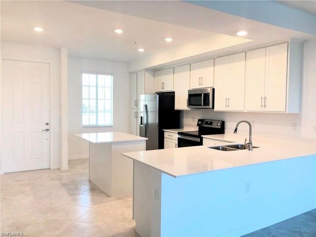 Photo - 43060 Greenway Blvd