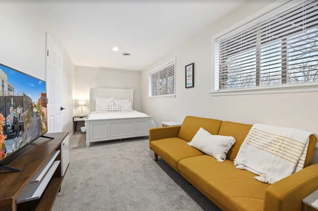 Photo - 1232 S Dinsmore Trail Unit ID1221881P