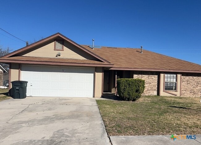 Building Photo - 4405 Greenlee Dr