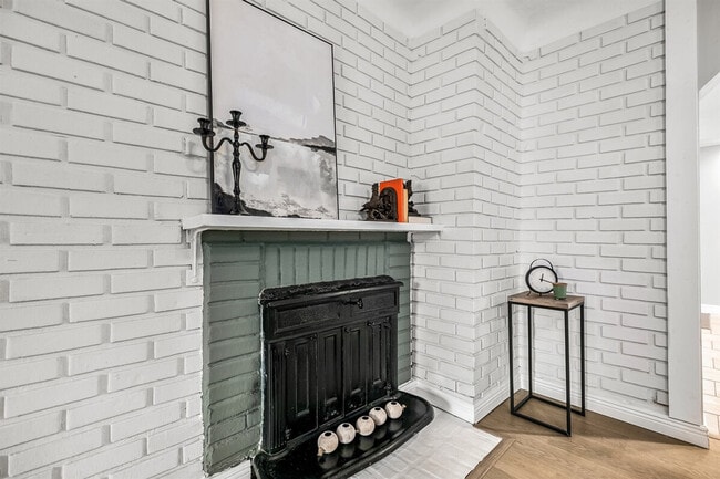 Building Photo - 14924 E 10 Mile Rd Unit ID1032312P