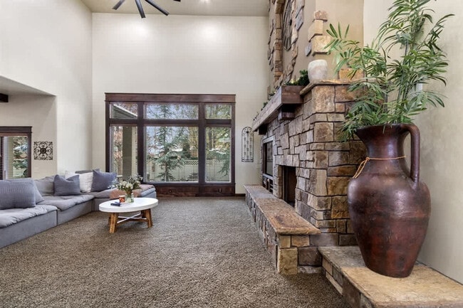 Photo - 5605 N Morpheus Pl Unit ID1250634P