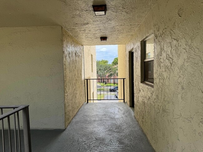 Photo - 1800 SW 81st Ave Unit 1307