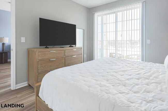 Photo - 100 River Park Dr Unit 147