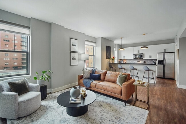 Building Photo - 400 Walnut St Unit ID1285755P