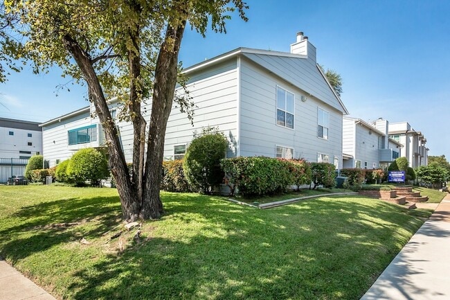 Building Photo - 1901 N Fitzhugh Ave Unit 19B