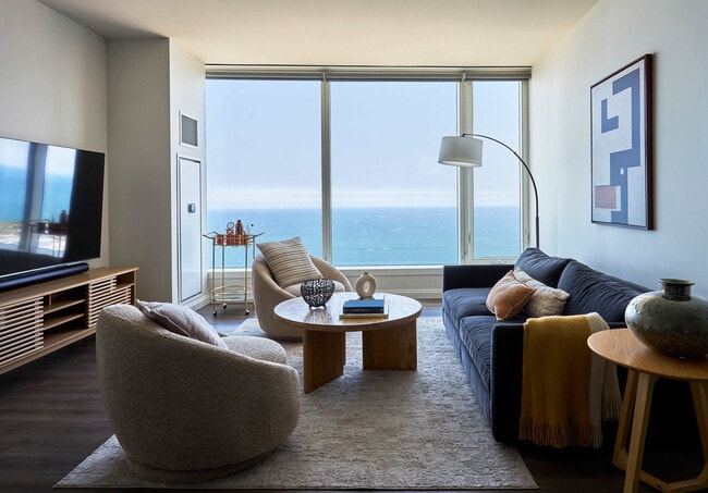 Photo - 1000 S Michigan Ave Unit FL67-ID1250691P