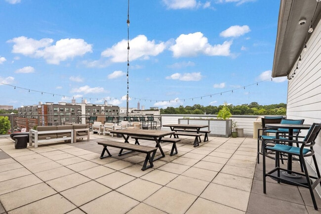 Photo - 841 Memorial Dr SE Unit ID1383532P