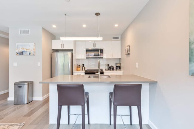 Photo - 244 Hanover St Unit SI FL2-ID1241275P