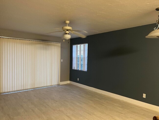 Photo - 1850 Charlesmont Dr Unit 113