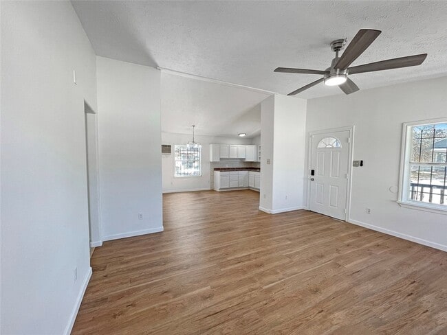 Photo - 11914 Kingslake Forest Dr