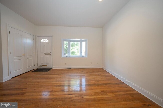 Photo - 2822 Ogden St