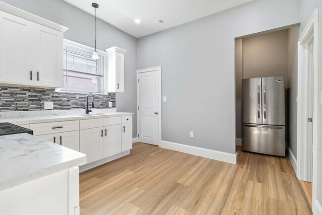 Photo - 51 Mansfield St