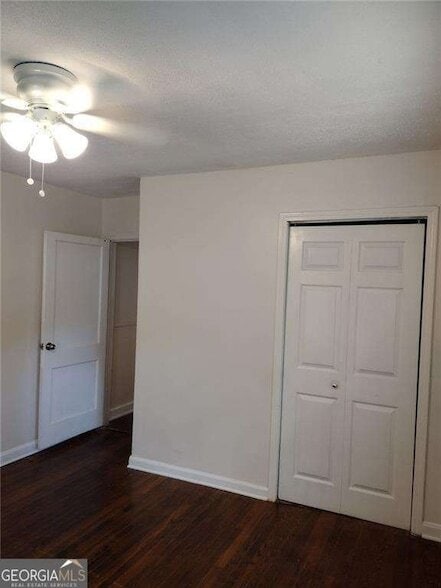 Photo - 131 Garrison Rd SE