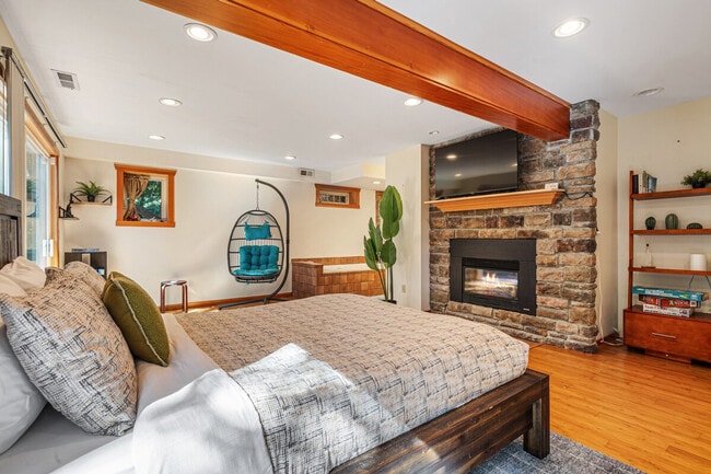 Photo - 16441 SE 42nd Pl Unit ID1324817P