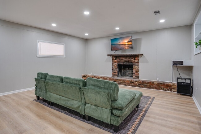 Photo - 214 Cactus St Unit ID1319928P