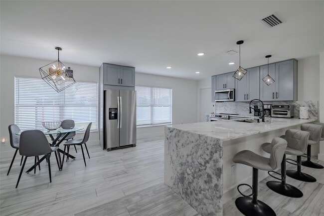 Photo - 23700 Lake Hills Dr