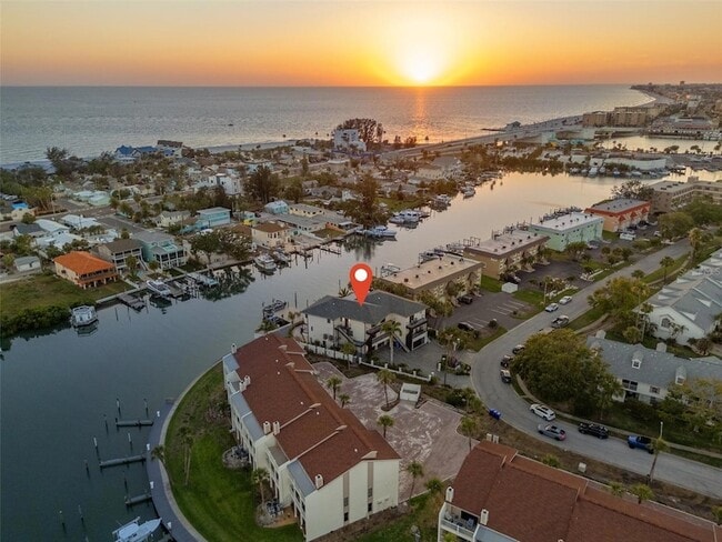 Building Photo - 12400 Capri Cir N Unit B