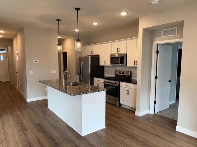 Photo - 10479 Robinwood Rd