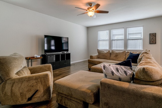 Photo - 18607 Jerrara Stream Ln Unit SI ID1625082P