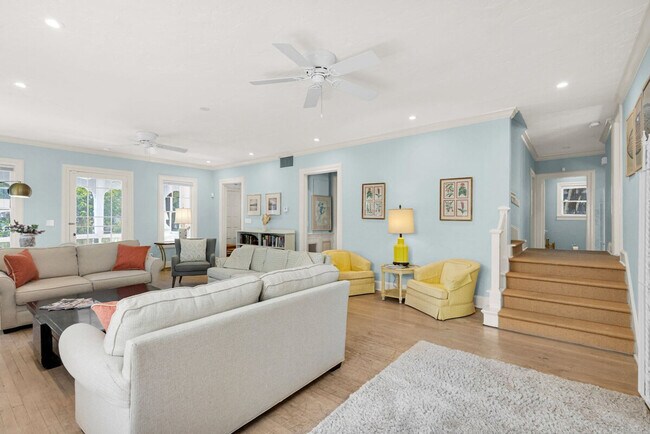 Photo - 511 29th St Unit ID1397588P