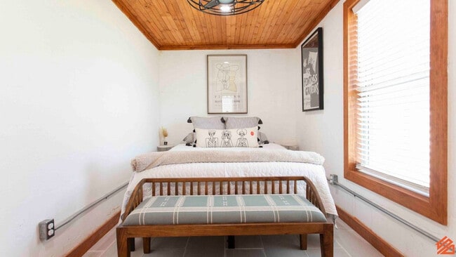 Photo - 227 S Hudson St Unit SI ID1502052P