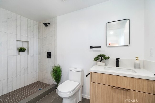 Photo - 2517 Alsace Ave