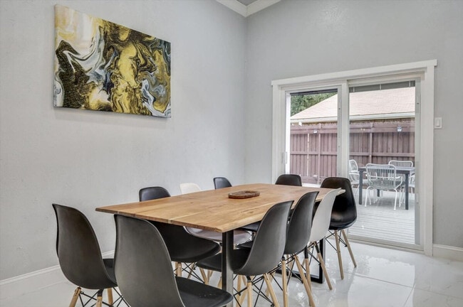 Photo - 5048 Pemberton Ln Unit SI ID1056408P