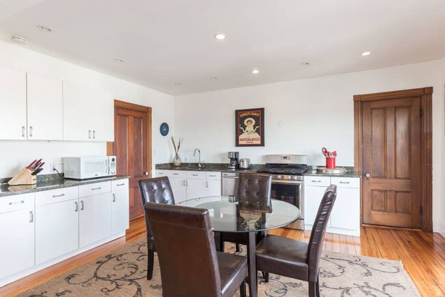 Photo - 15 Peverell St Unit SI ID1367488P