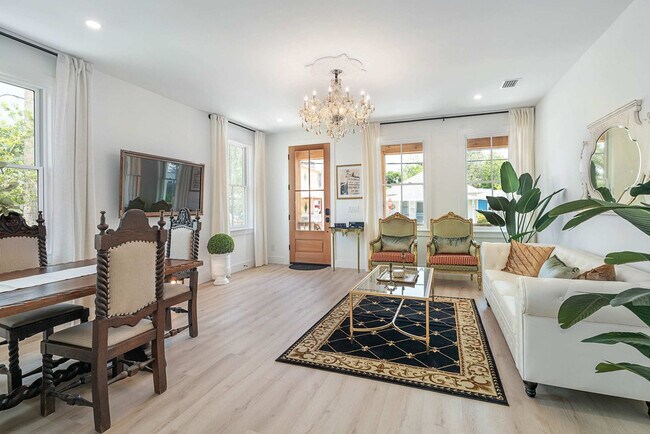 Photo - 30 W Castillo Dr Unit ID1281932P