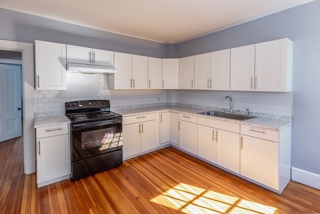 Photo - 5 Lothrop St Unit 1F