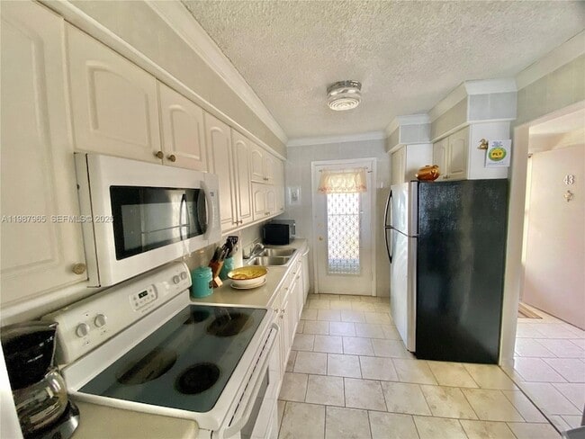 Photo - 400 Golden Isles Dr Unit 43