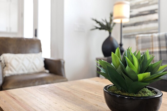 Photo - 158 E South St Unit ID1221850P