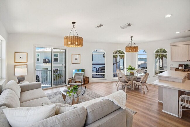Photo - 1205 Nettles Blvd Unit SI ID1537505P