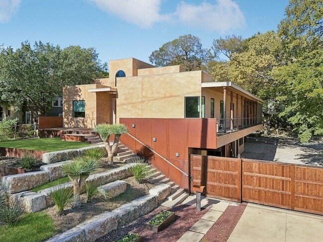 Photo - 8635 San Leandro Dr