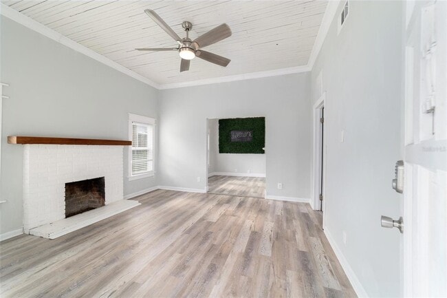 Photo - 20837 Walnut St