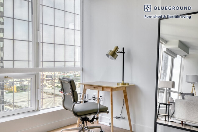 Photo - 3540 Wilshire Blvd Unit FL12-ID875