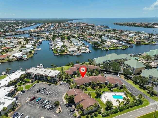 Building Photo - 1028 Apollo Beach Blvd Unit 8