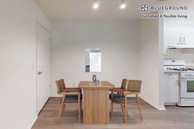 Photo - 313 Avalon Cir Unit SI FL1-ID1254A