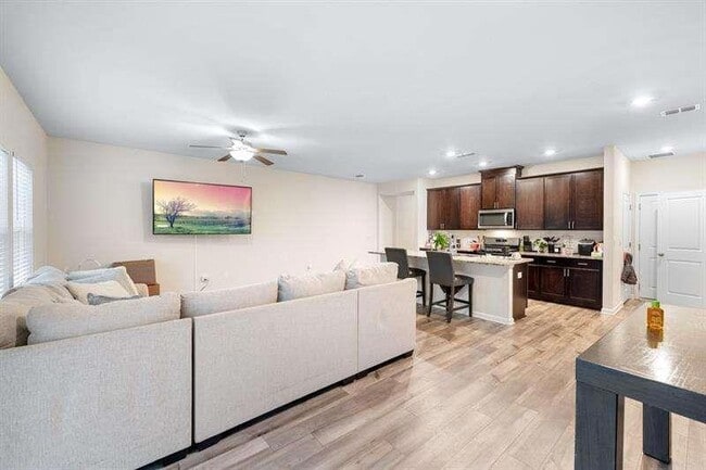 Photo - 1070 Sunny Lk Dr