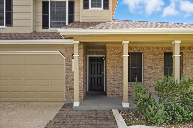 Photo - 117 Paige Bend