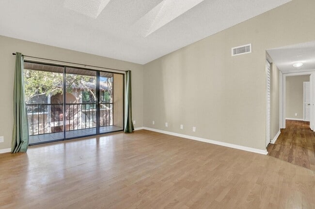 Photo - 206 Foxtail Dr Unit C3