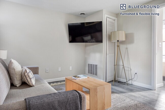 Photo - 125 Salem St Unit FL3-ID452