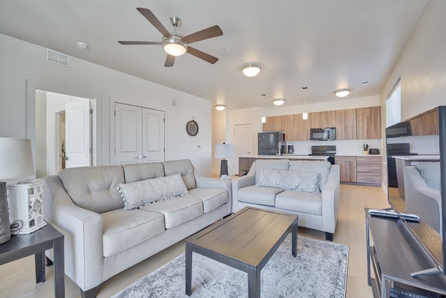 Building Photo - The Falls at Snake River Landing