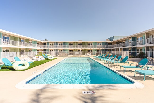 Photo - ArtHaus Jack London