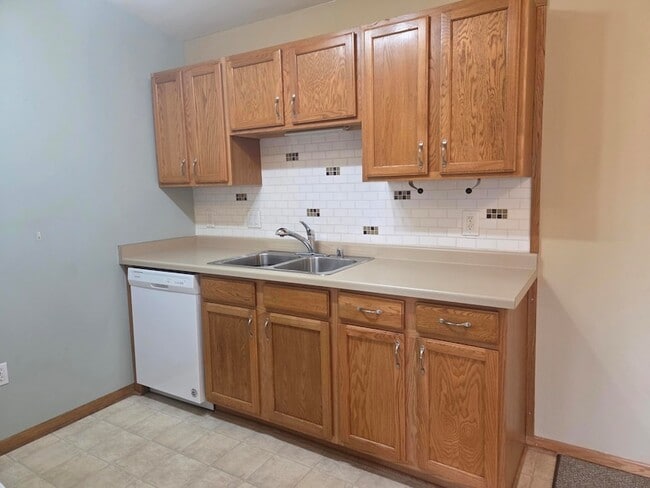 Photo - 2825 11th Pl