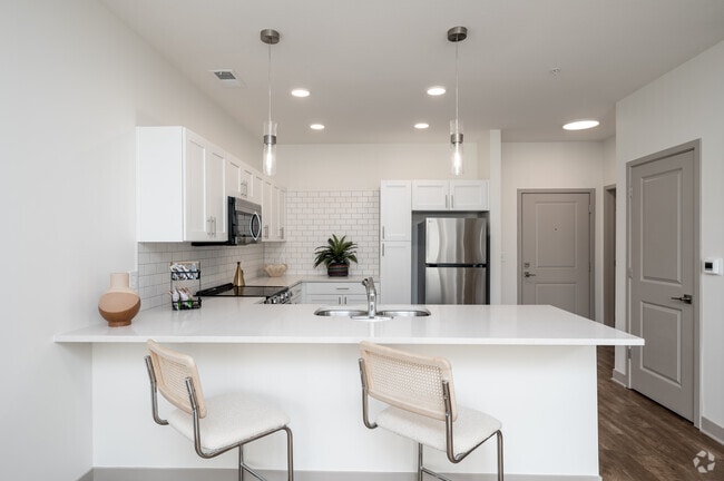 1BR, 1BA - 703SF - Kitchen - The Jacob